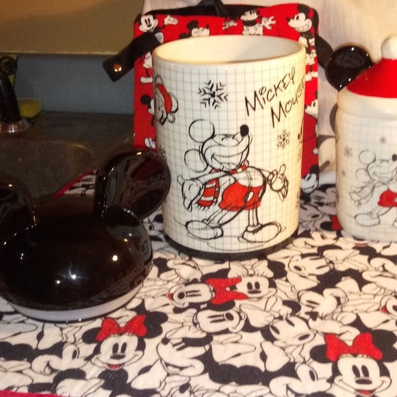 NWT Mickey & Minnie Mouse Bundle - Picture 6 of 6